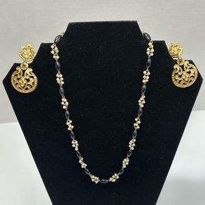 Crown Trifari VTG Clip Dangle Drop Earrings Gold Tone & Trifari Beaded Necklace